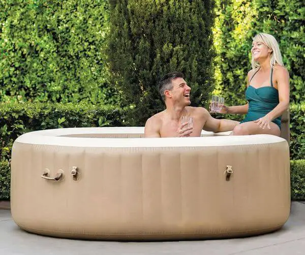 4 person hot tub