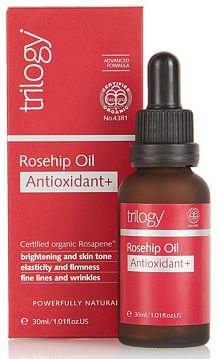 Best Rosehip Oil For Face Review (Used by a Princess)