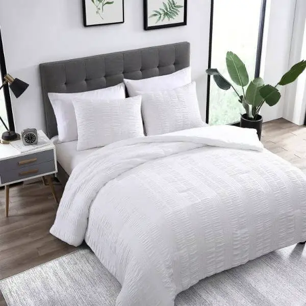 Elegant White Comforter Sets