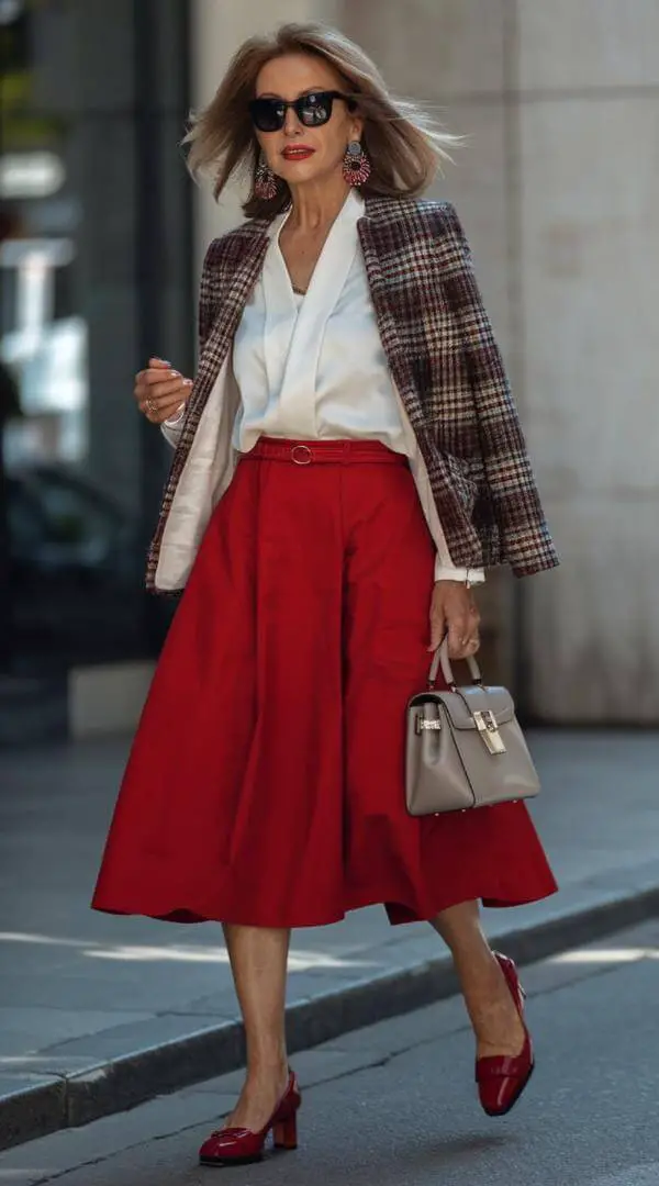 Outfits For 60 Year Old Women Chic