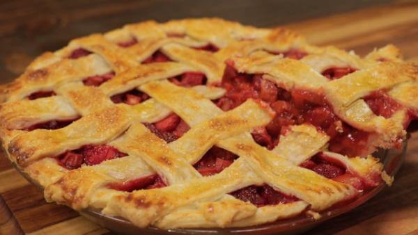 Strawberry Rhubarb Pie