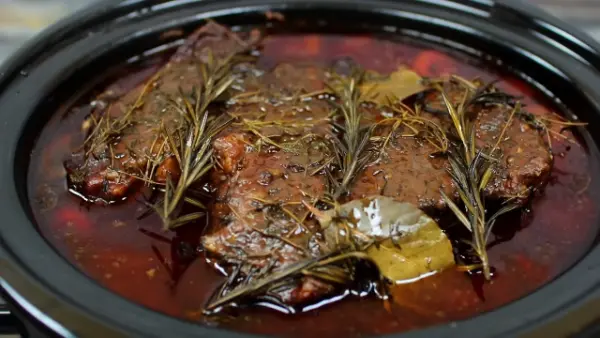 Melt-in-Your-Mouth Beef Pot Roast Recipe You’ll Want to Try Tonight