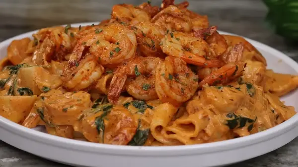 Deliciously Easy Creamy Shrimp Pasta Your Family Will Love and Devour in Minutes