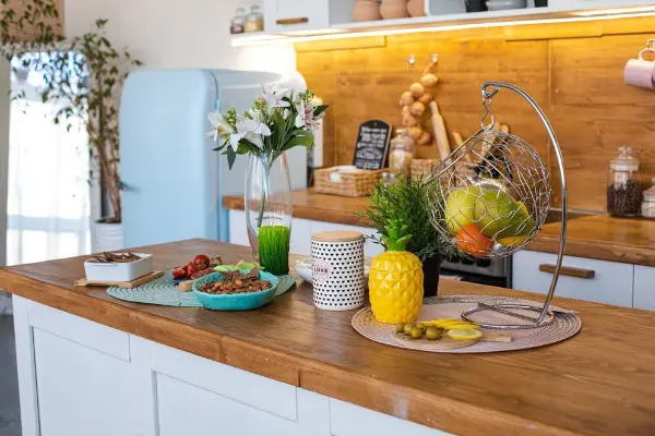 How to Decorate Kitchen Counters