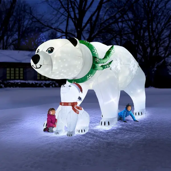 Front Yard Holiday Decorating