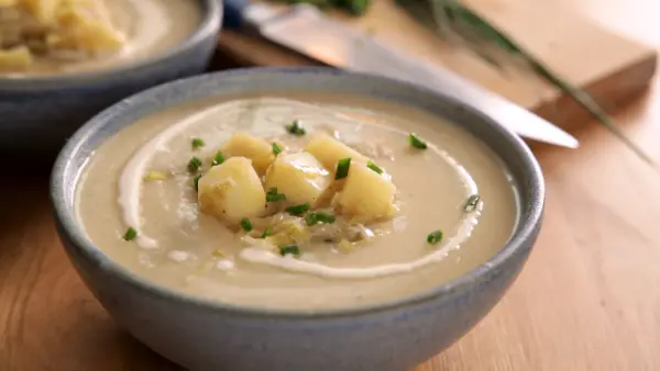 Easy Creamy Potato Leek Soup Recipe Vegan