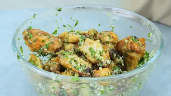 Garlic Parmesan Chicken Wings Recipe in Oven