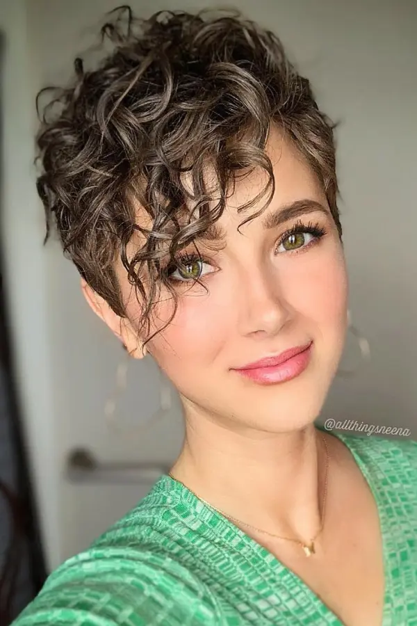 Cute Hairstyles for Short Hair Women