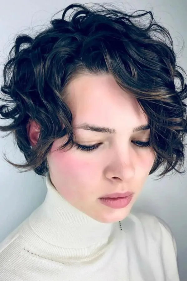 Cute Hairstyles for Short Wavy Hair