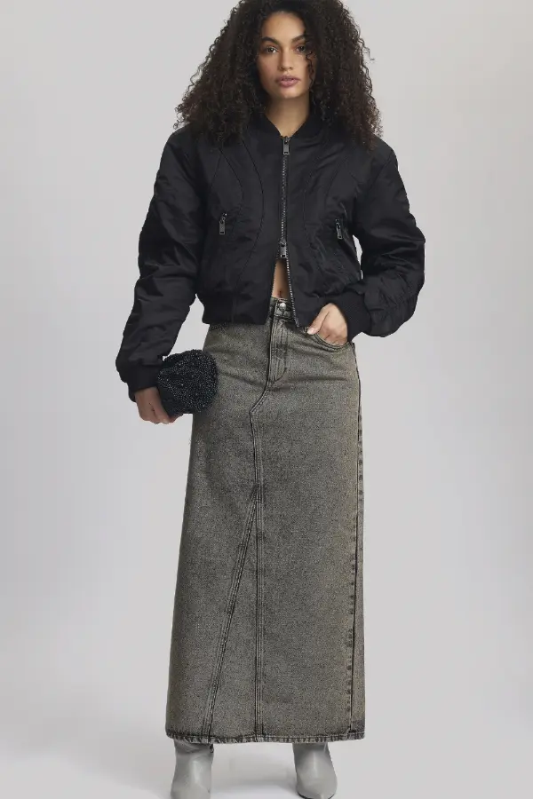 Grey Jean Skirt Outfit