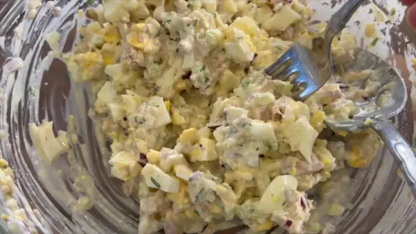 Easy Tuna Egg Salad Recipe