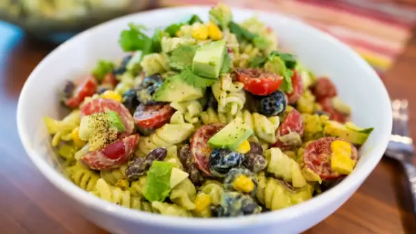 Easy Avocado Pasta Salad Recipe
