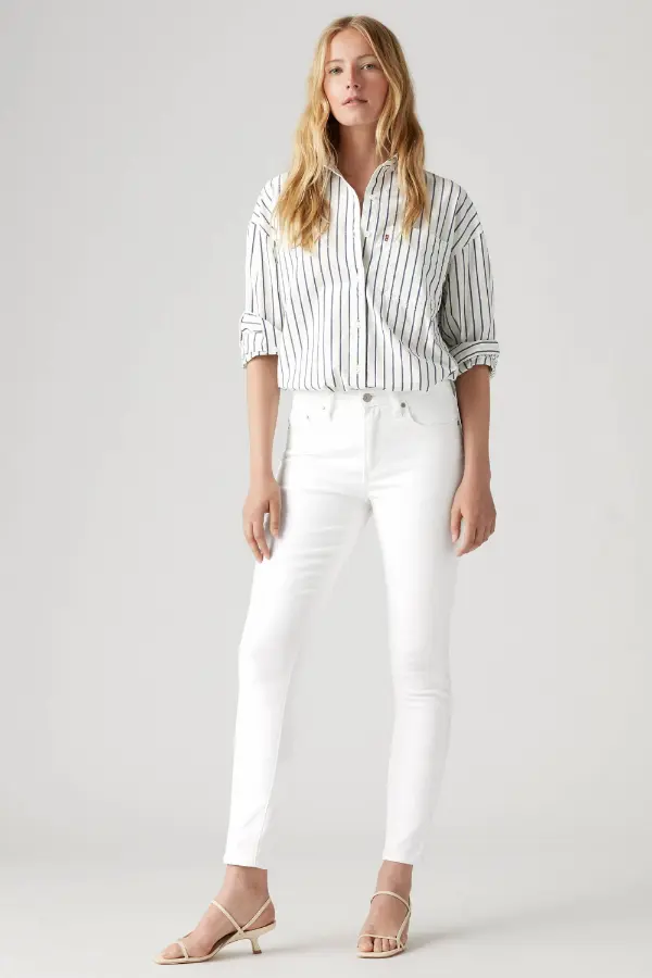 White Jeans Outfit Office