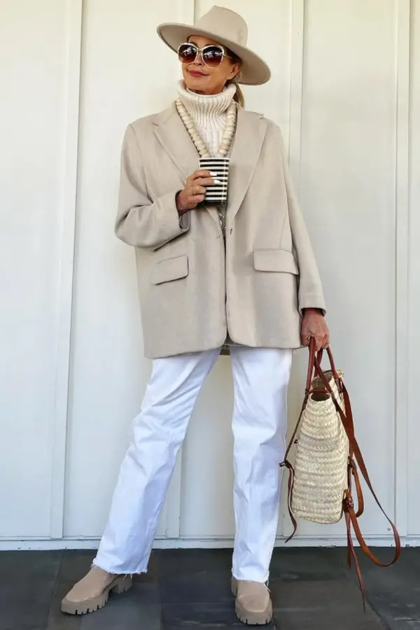 How to Dress as a 60 Year Old Woman