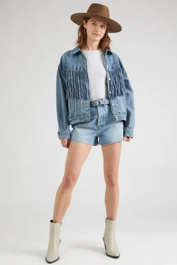 Jean Shorts Outfit Fall