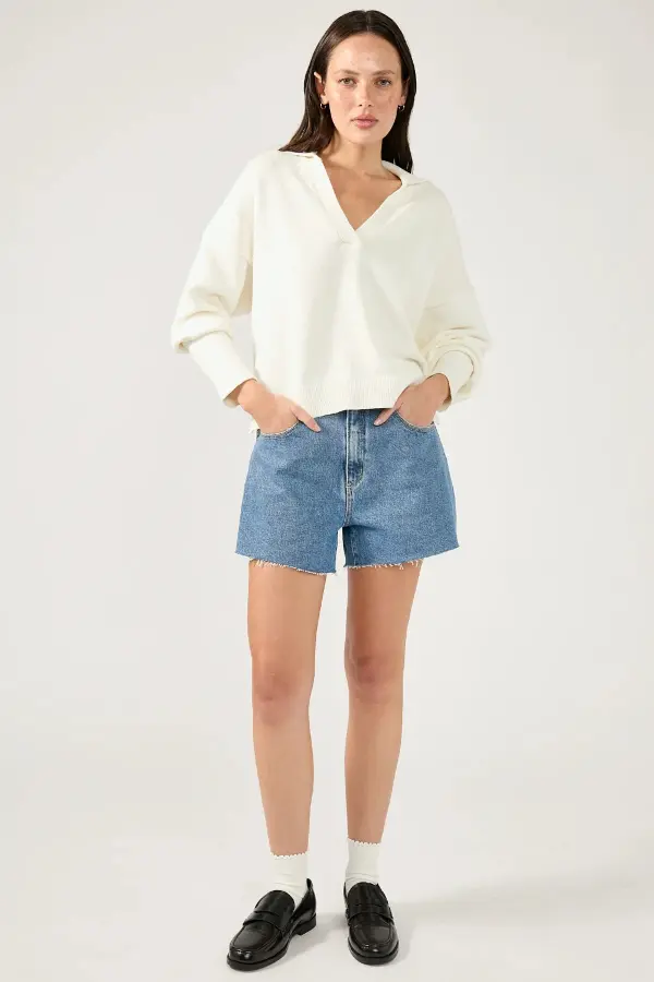 Jean Shorts and Sweater Outfit