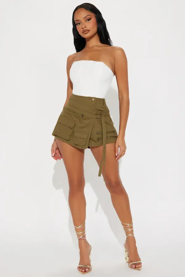 Skort Outfit Looks