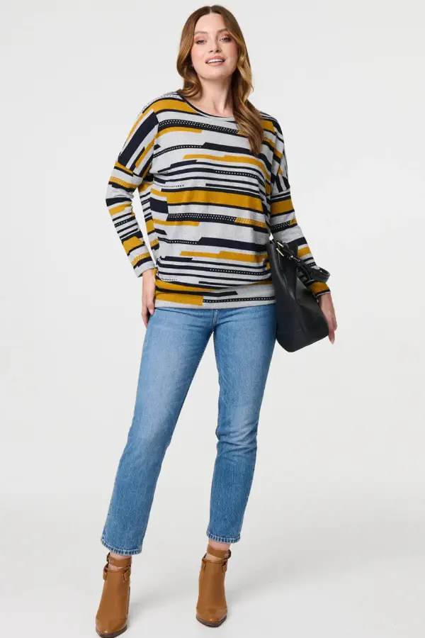 How to Dress Younger in Your 30s