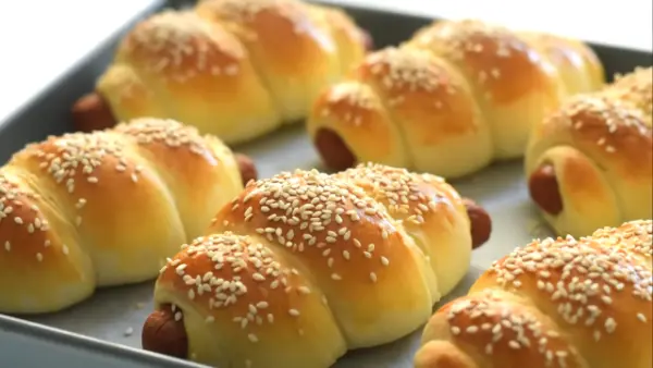 Easy Sausage Buns Recipe