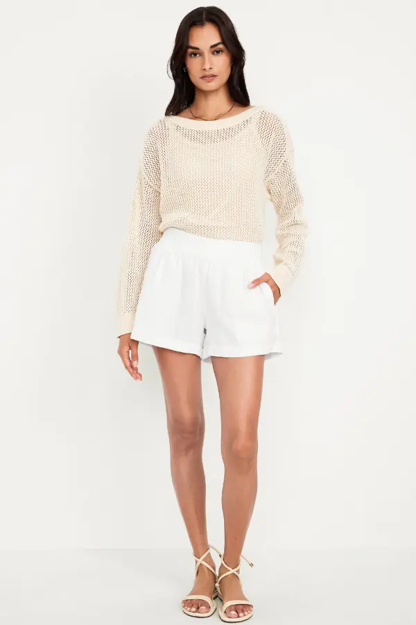 White Shorts Outfit