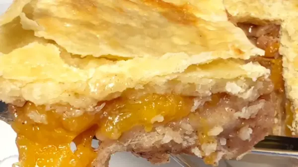 Easy Peach Cobbler Pie Recipe