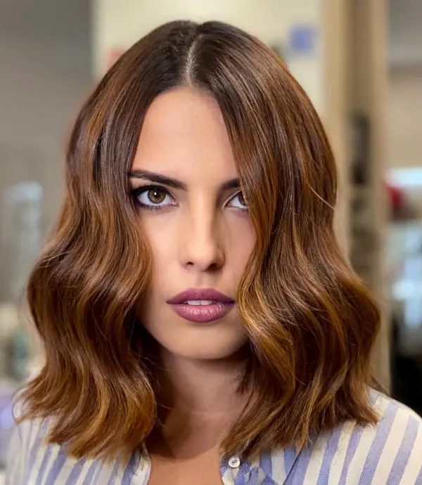 15 Flattering Hairstyles for Oval Face Shape That Look Amazing