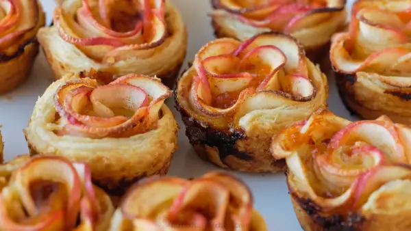Easy Apple Roses Puff Pastry Recipe