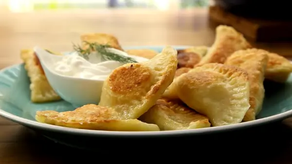 Perogies Recipe – What to Serve With Perogies?
